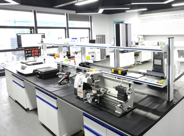 Osiguravanje kvaliteta iz izvora materijala: Jačanje osnovne kompetencije opreme za pravljenje opeke